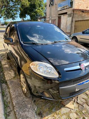 FIAT PALIO 1.4 MPI ATTRACTIVE 8V FLEX 4P MANUAL FIAT PALIO 1.4 MPI ATTRACTIVE 8V FLEX 4P MANUAL